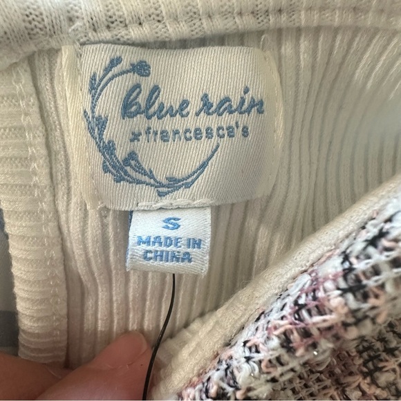 Francesca's Collections Cream Blouse with Peter Pan Collar - Picture 4 of 4